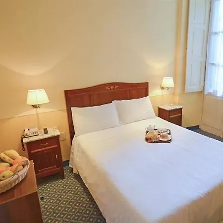 Roma E Rocca Cavour 3* Torino
