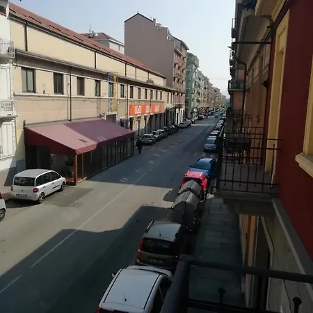 Casa Frejus . Comodo Al Centro E Al Politecnico Bus 33 E 42 Apartment *