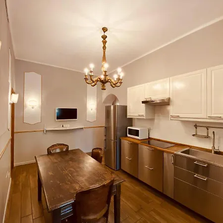 Apartment Into - Regina 1 Turin