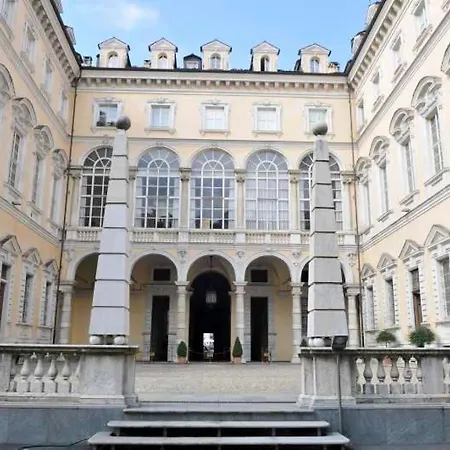 Palazzo Graneri Guest house Turin