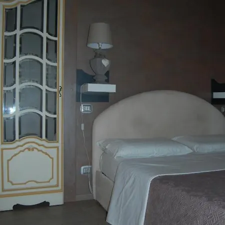 Apartment Palazzo Nomis Di Pollone