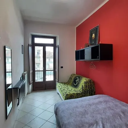 Stanza Privata In Casa Condivisa - Private In Shared * Turijn