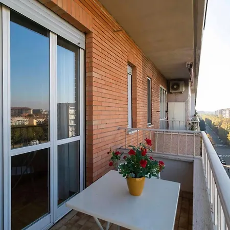 Cityview Balcony Flat Apartment *