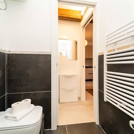 Castello Central & Panoramic Studio Apartment