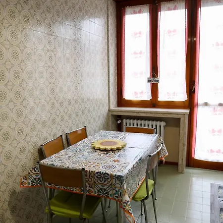 La Casa Dei Nonni - Ampio Trilocale Zona Lingotto Apartamento *