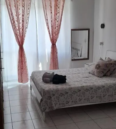 Appartement Bellissimo Alloggio Vicino Metro Bengasi,lino House *