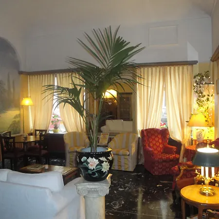 Due Mondi Hotel 3*