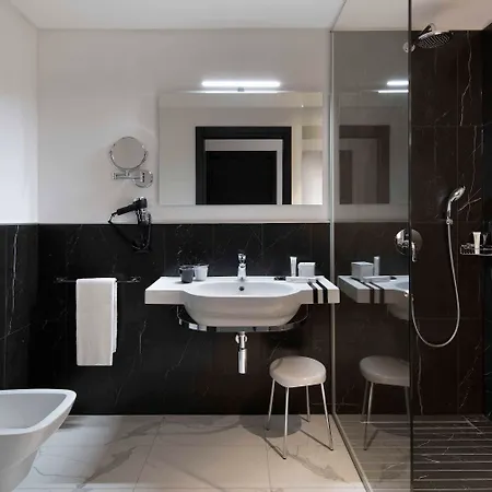 Otel J Torino