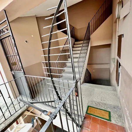 Abstract House Design In Center Of Appartamento *