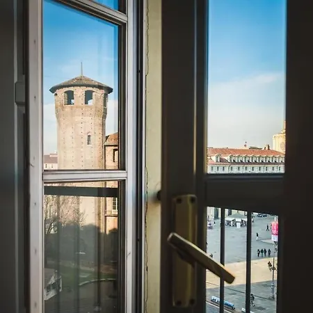 Apartment In Piazza Castello Exclusive Con Vista Unica Su Piazza Castello *