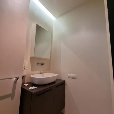 A 700m Da Porta Susa! Bilocale Lussuoso & Moderno * Torino