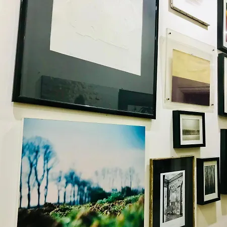Dora Gallery بيت ضيافة