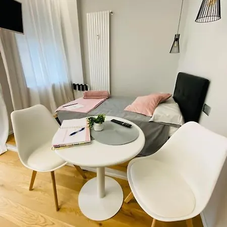 Appartamento Cit,ma C'e Tut!tiny,but Need Is In! *