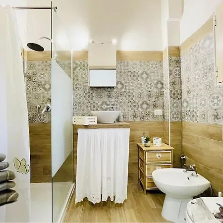 Porta Palazzo 15 Min - Con Netflix & Wi-fi Apartment