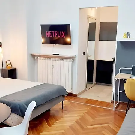 House Near Piazza Vittorio & Mole Antonelliana * Turin