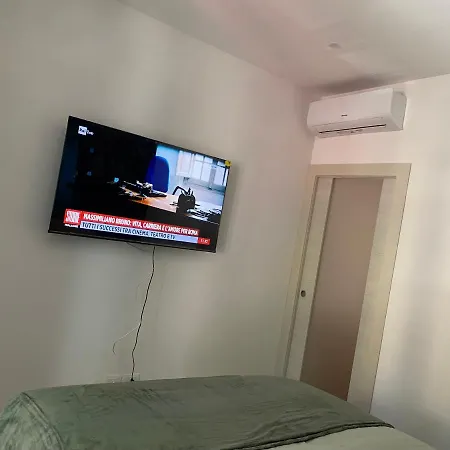 Appartamento San Donato Luxury Air-conditioning *