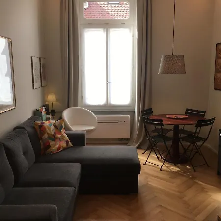 Florio Apartment