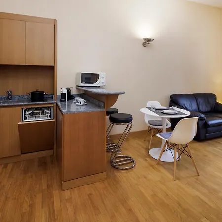 Dynasty Downtown 4* Turim