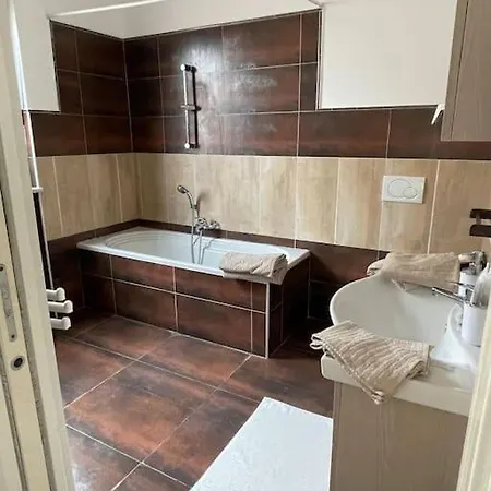Lecasedialex It Casa Axel تورينو
