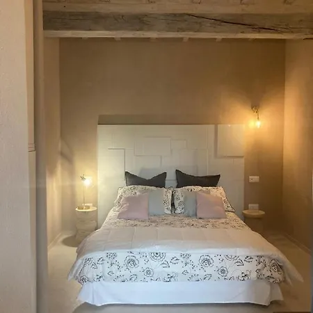 In The Mood Apartment *