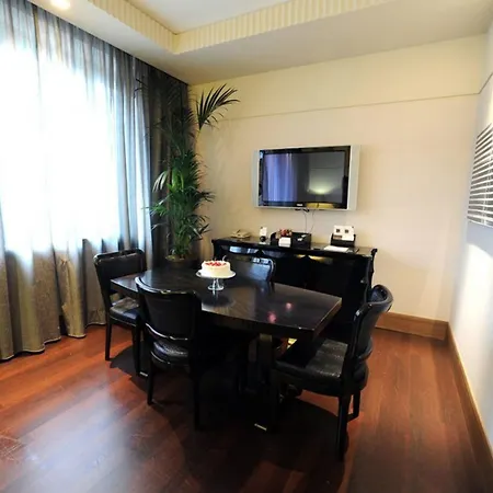 Allegroitalia Golden Palace 5* Turin