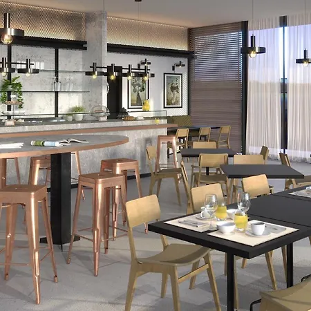 J Otel 4*