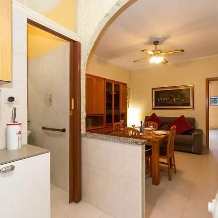 Apartamento Mm Massaua - W/ Two Balconies *