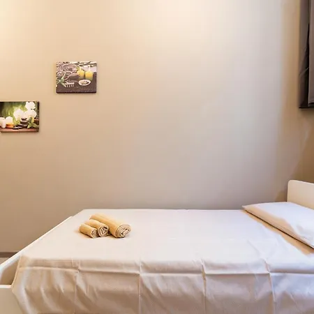 Apartment 200 M Da Porta Susa & 10 Minuti A Piedi Dal Centro *