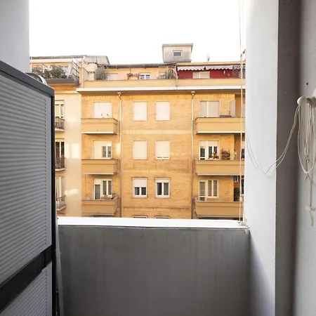 Tra Porta Susa E Piazza Statuto -cortile Interno- Διαμέρισμα *