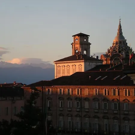 Bed & Breakfast Colazione In Piazza Castello *