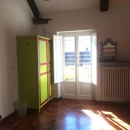 Lilith Oda ve Kahvaltı Torino
