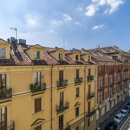 Casa Valeggio Attic Apt Few Steps From Porta Nuova Appartamento