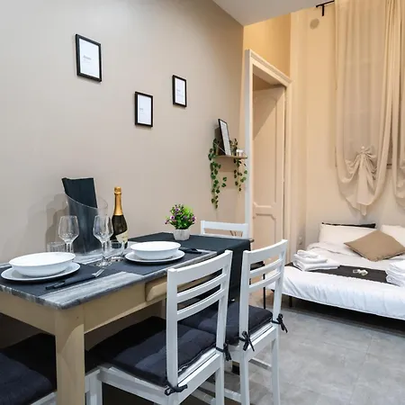 Stazione Porta Susa Grazioso Bilocale Apartment *