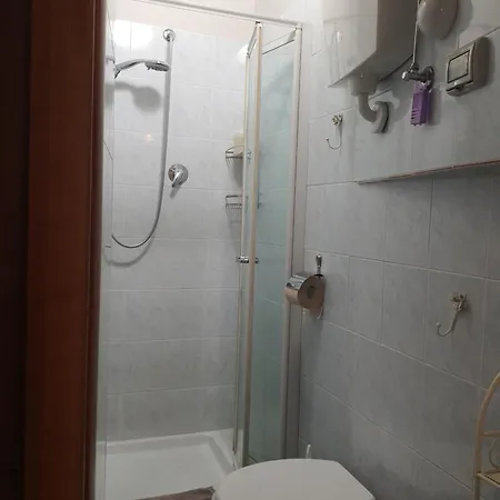Hotel Avalon *