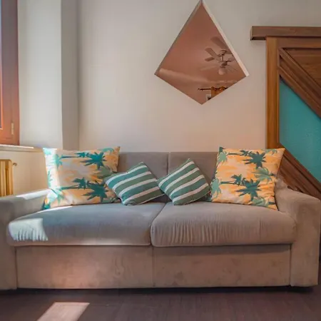 * Comodo Trilocale X6 * 10 Min Dal Centro Storico Apartamento *