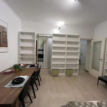 Bed & Breakfast Da Amelie - Casa Leonardo A Pochi Minuti Dalla Stazione Porta Susa Di Torino