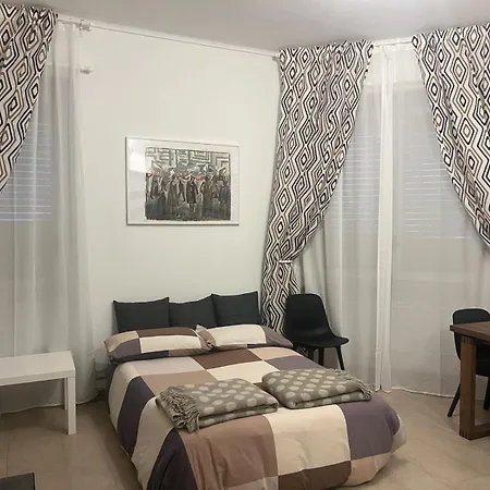 Bed & Breakfast Da Amelie - Casa Leonardo A Pochi Minuti Dalla Stazione Porta Susa Di Torino