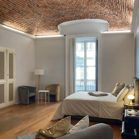 Il Salotto Di In Piazza Vittorio Veneto By House Collection Apartamento *