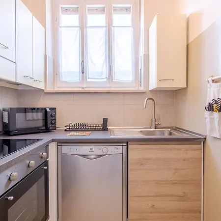 Santa Rita Functional Flat With Balcony *