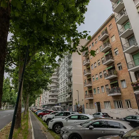Corso Vittorio By Wonderful Italy * Torino