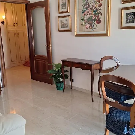 Casa Di Della Appartamento *