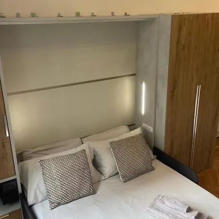 Drooms 4,0 Domotic Smart Self 24h,7 Vicino Treni Porta Susa E Centro Storico بيت ضيافة تورينو