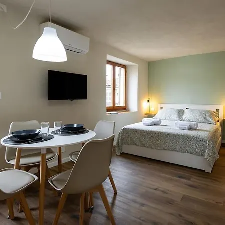 Monolocale Moderno E Porta Nuova Vittorio Apartment