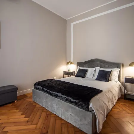 Appartamento Domus San Carlo- Luxury In Turin's Heart *