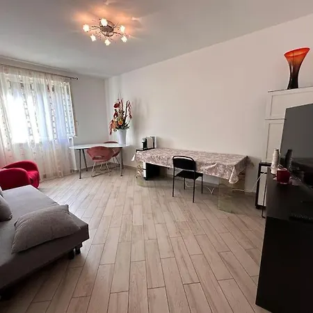 Trilocale 5 Posti Letto تورينو
