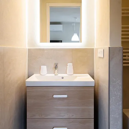 Apartment Monolocale Moderno E Porta Nuova Vittorio