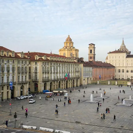 Apartment Piazza Castello View