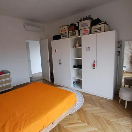 Attico Con Vista Monviso アパート トリノ