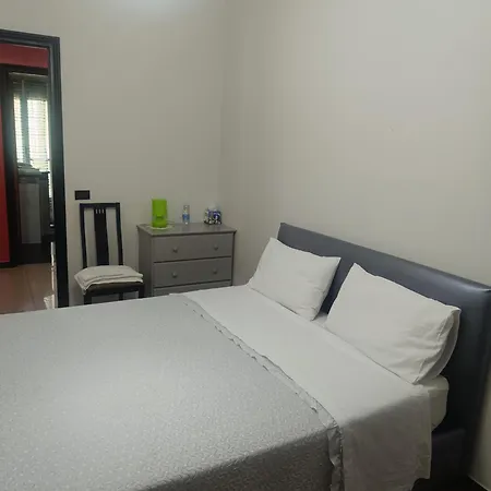 House Toret Apartament Turyn