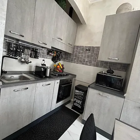 Loft Nuovo Vicino Al Centro - Oasi Relax 아파트 *